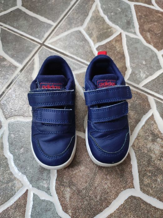 Adidasi adidas copii