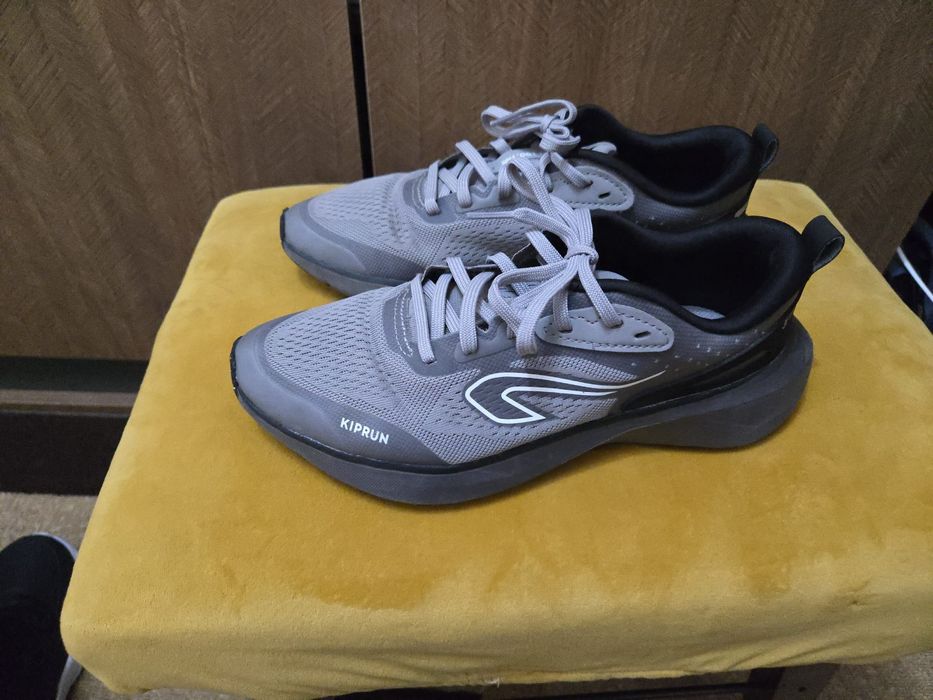 Маратонки обувки 38-40