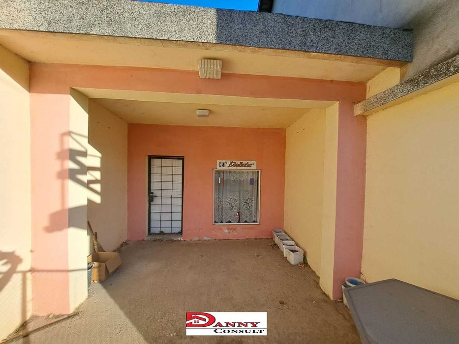 Бизнес сграда в с. Българско Сливово, общ. Свищов