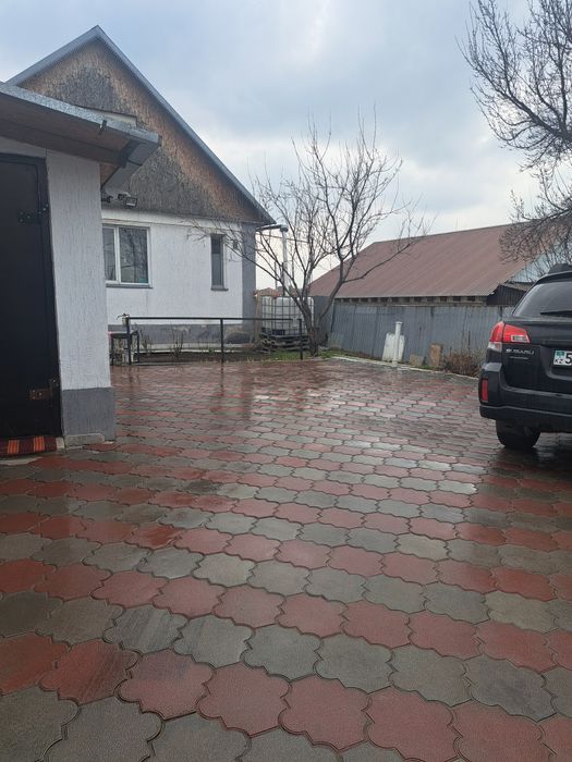 Продам 2 дома на одном участке