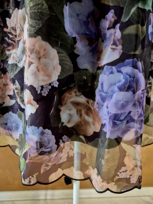 Пола на цветя "ZARA"