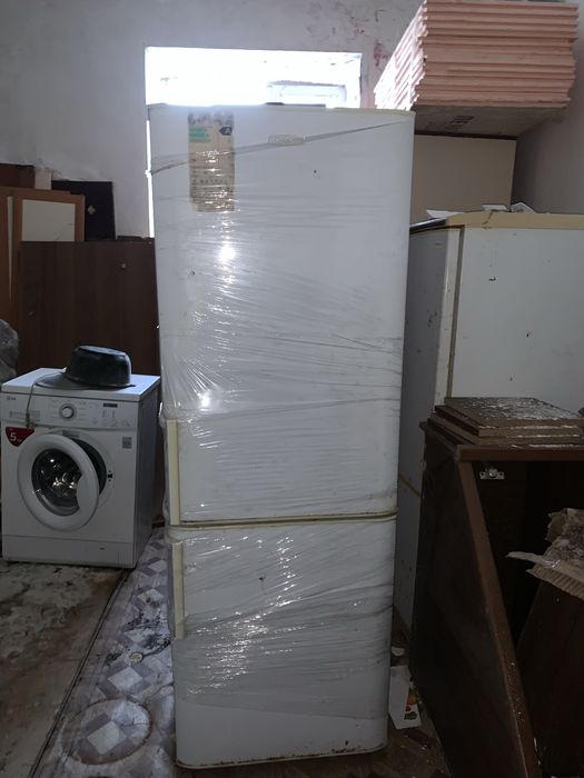 Продается холодильник