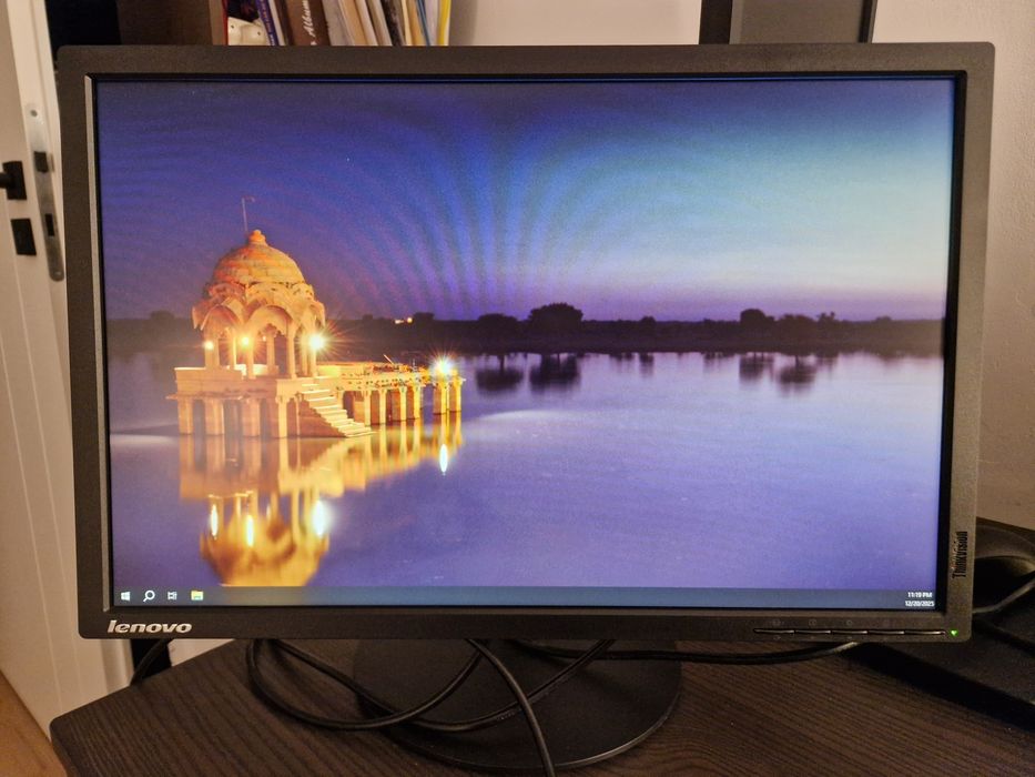 Monitor Lenovo ThinkVision T2254