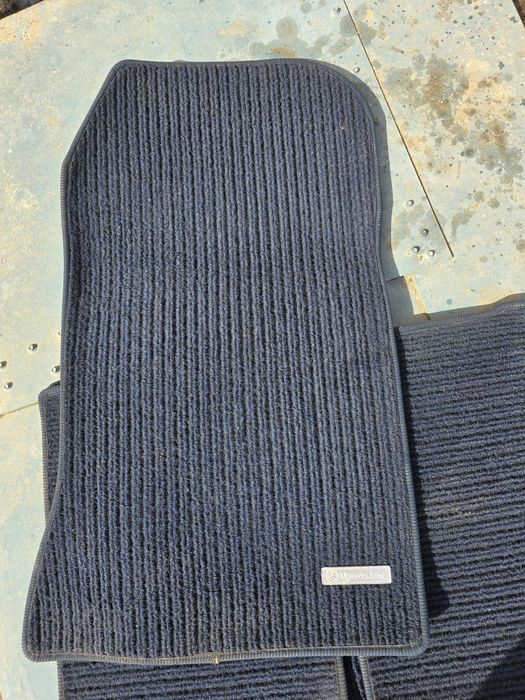 Коврик на мерседес 124