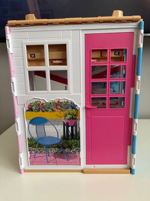 Сгъваема къща на Барби