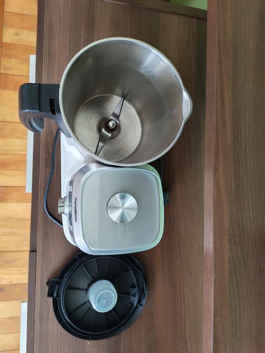 Robot de bucatarie multifunctional