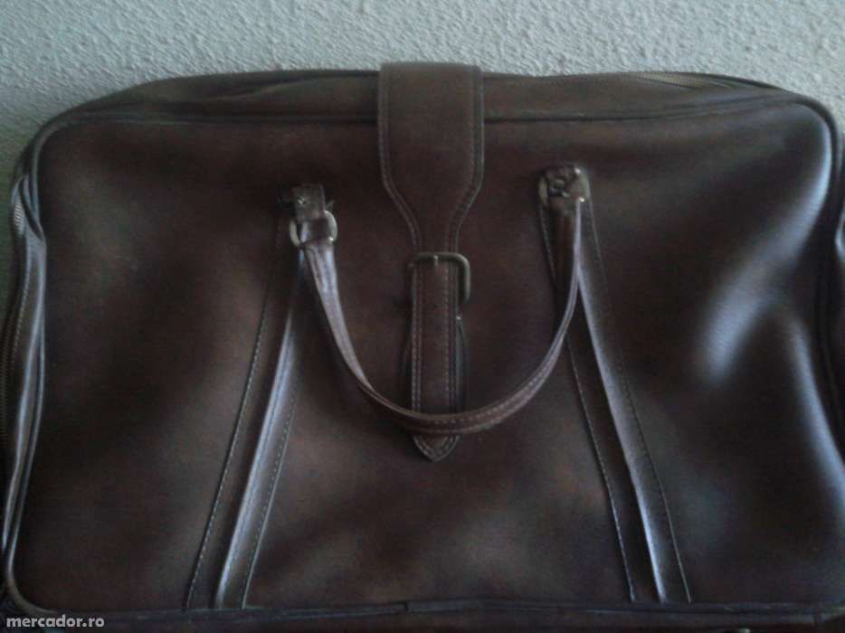 Vand Geamantan de Piele