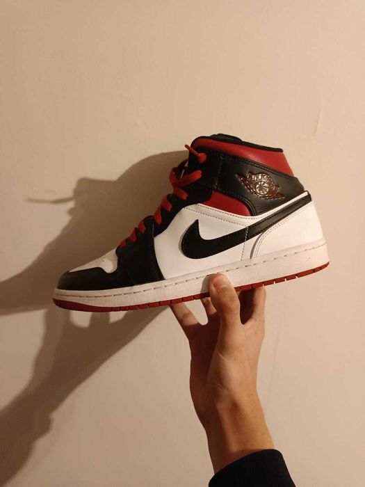 Jordan 1 mind gym red-black (cu bon)