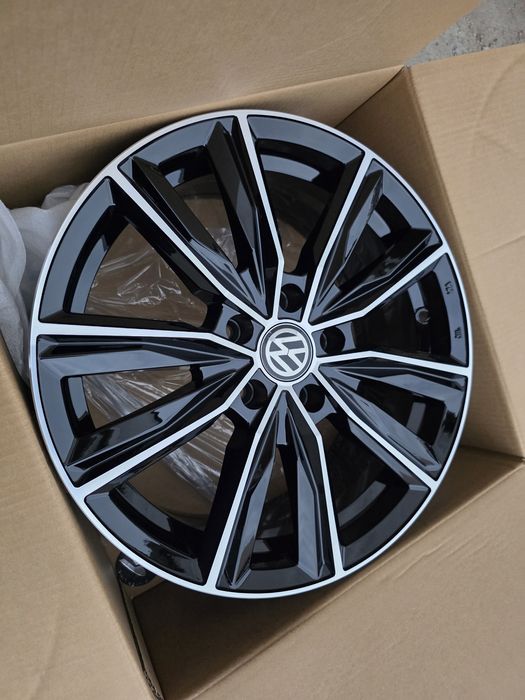 Jante de aliaj pentru vw pe 17 marca silver line model Akron