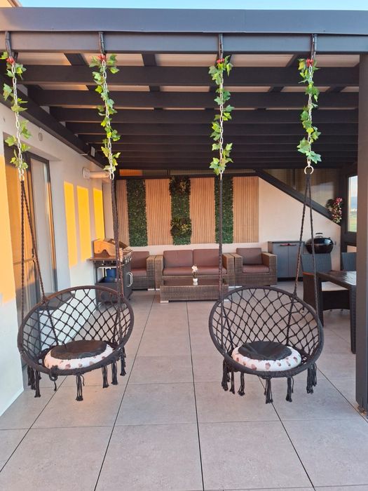 Penthouse premium de închiriat direct  proprietar, prima închiriere, complet mobilat și utilat, terasă spectaculo asă de 55 mp, loc de parcare inclus.