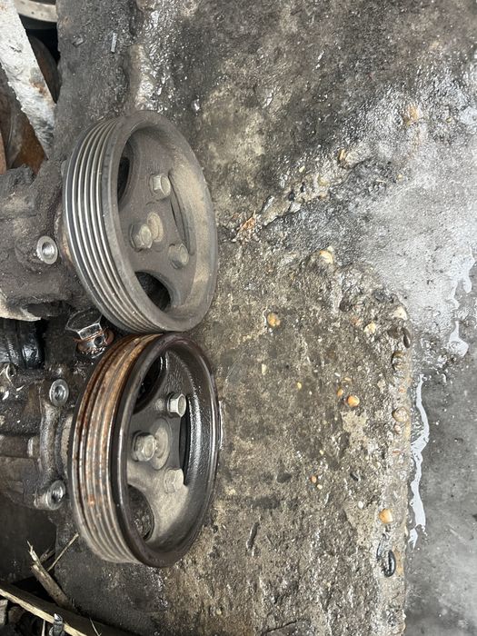 Гур насос Приора