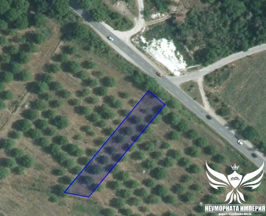 Продавам земя 1700кв.м. в гр.Асеновград м.Параколово(1ва линия)