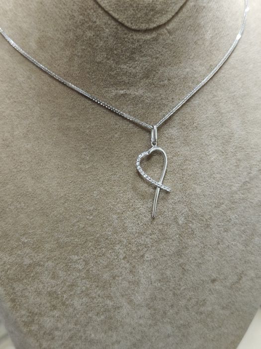 Lanț aur 18k cu pandantiv cu diamante 2.88gr (r)