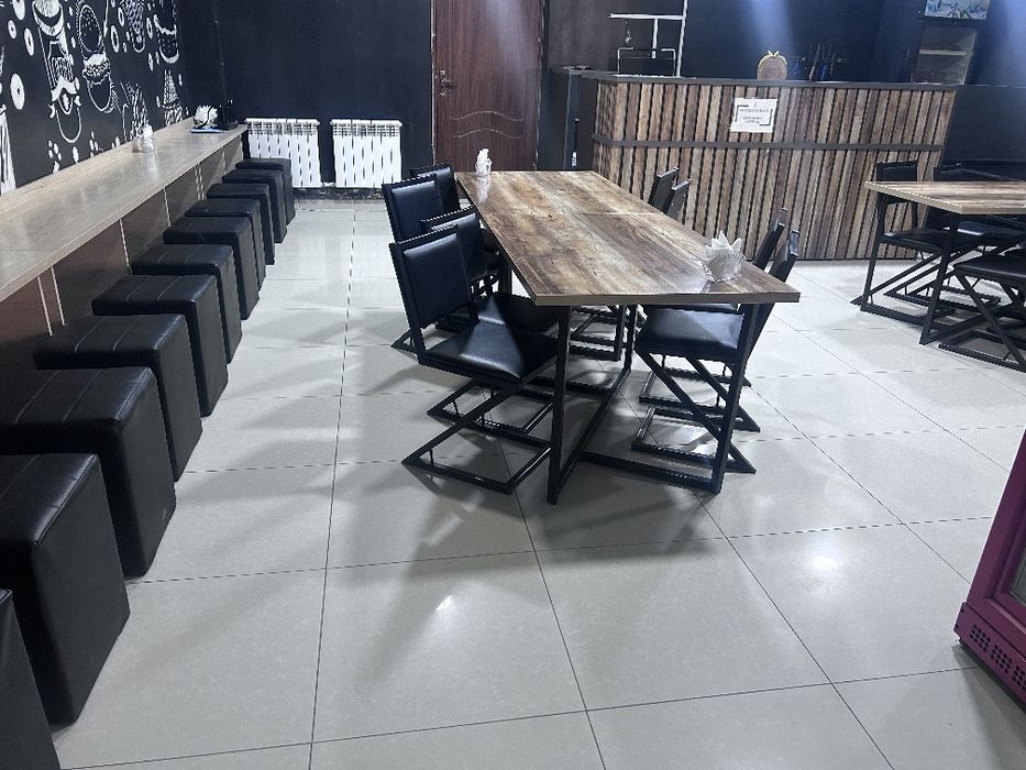 Kafe uchun mebel va uskunalar sotiladi