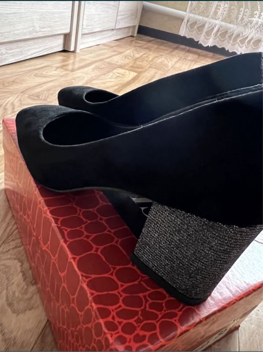 Продам туфли