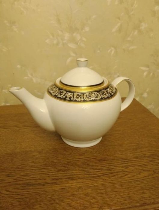 Чайник старинный фарфор