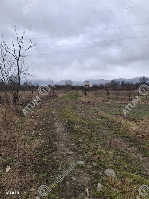 Teren intravilan de 2679 mp in Porumbacu de Sus din Sibiu