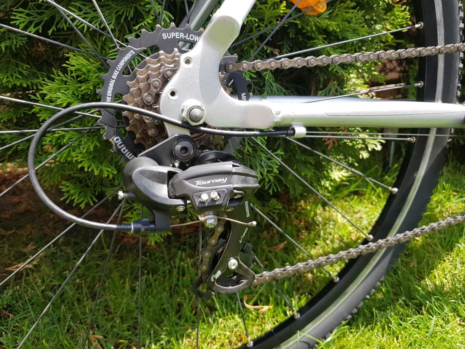 Semicursiera Triban 100