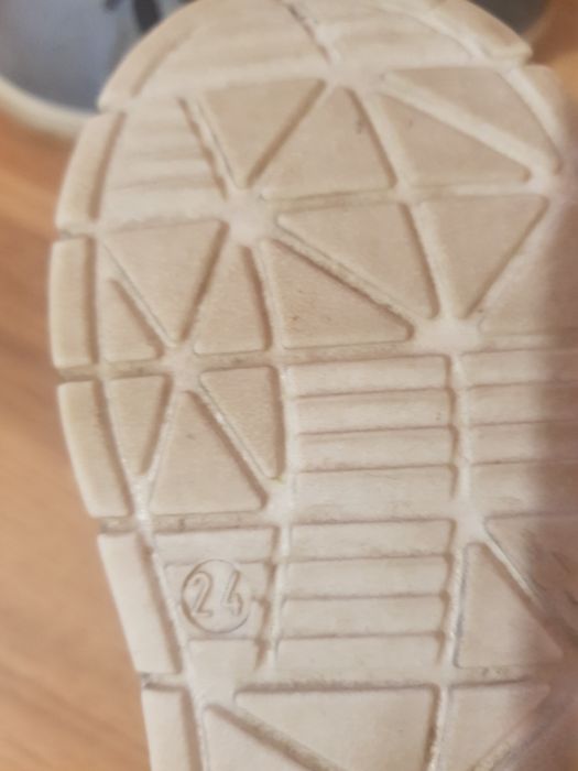 Детски боти от естествена кожа номер 24