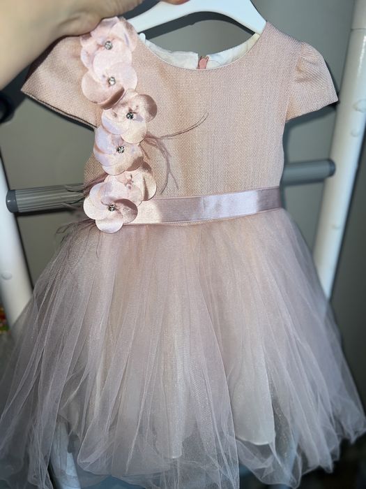 Продам платье детское нарядное