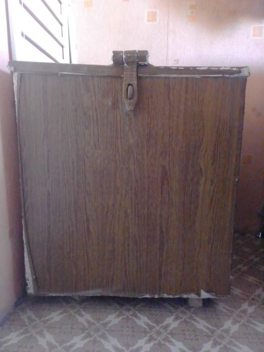 Железная емкость