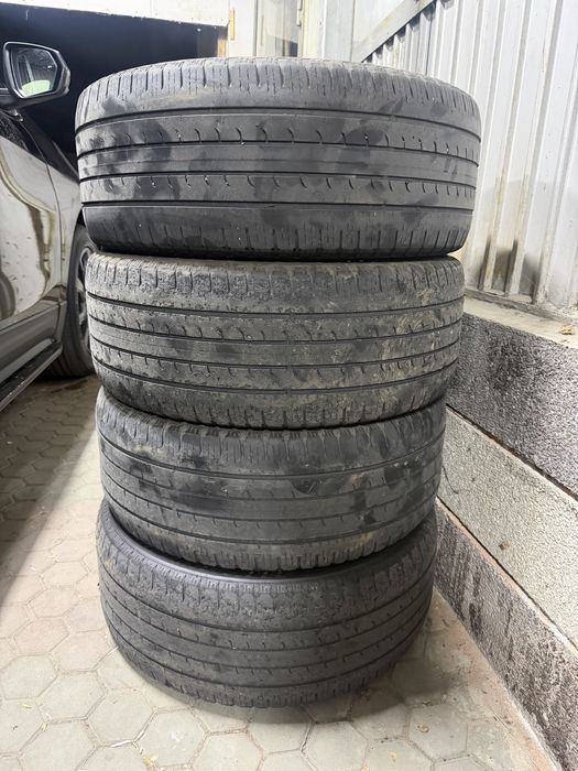 Шины комплект GoodYear 235/50/19 R19