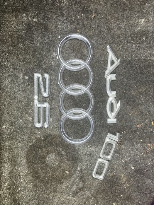 Ауди 100 с4 2.6 шильдик багажника