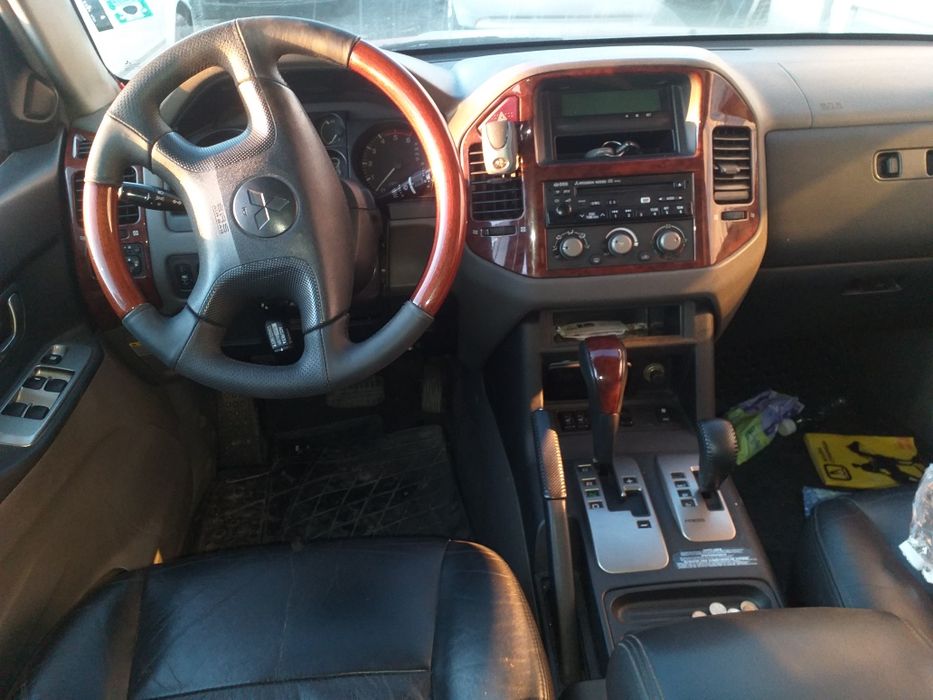 Mitsubishi Pajero 3.2d на части