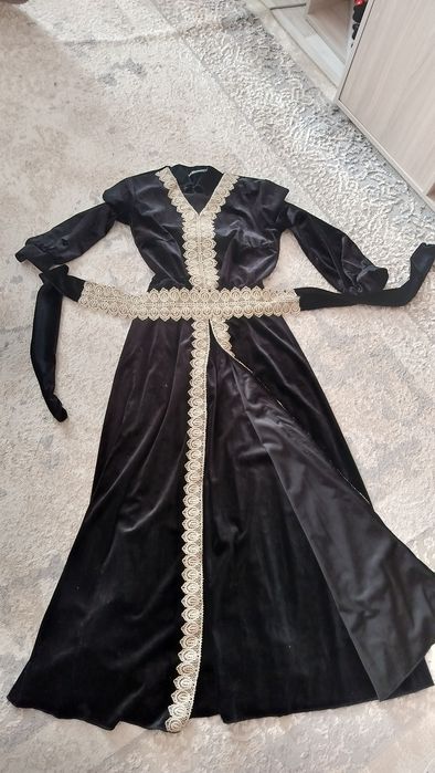 Продам вечернее платье в восточном стиле