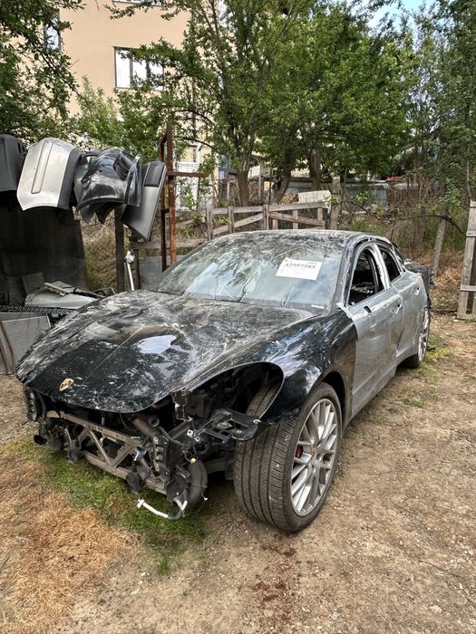 Porsche panamera 4. 2018