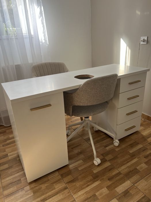 Birou/masa manichiura