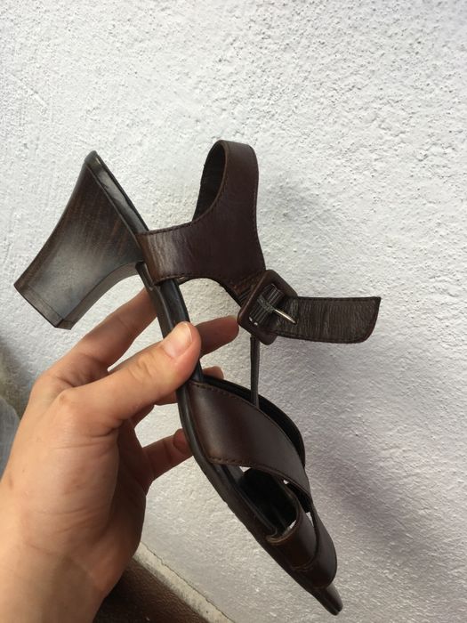 Кожени сандали, в отлично състояние, номер 39