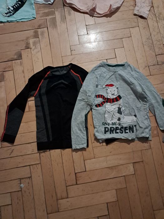 Дрехи 122 - общо 5€