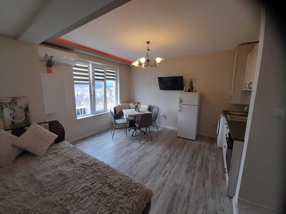 Продава се Едностаен апартамент в Габрово, Център - 30 кв.м за 595 €/кв.м - Снимка #1