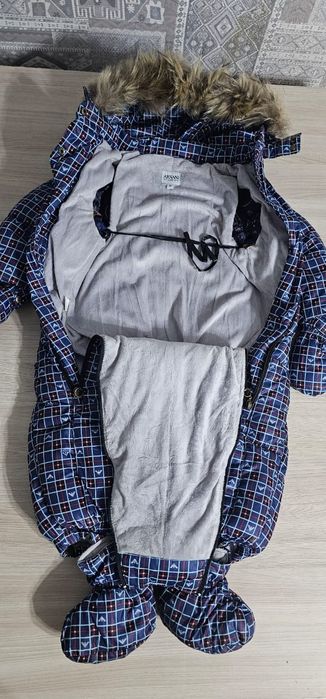 Продам детский комбинезон