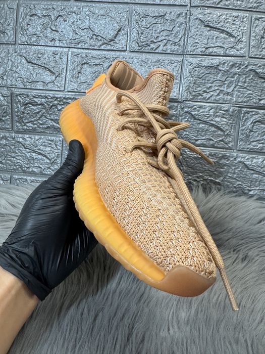 Yeezy 350 v2 Clay Pk Premium
