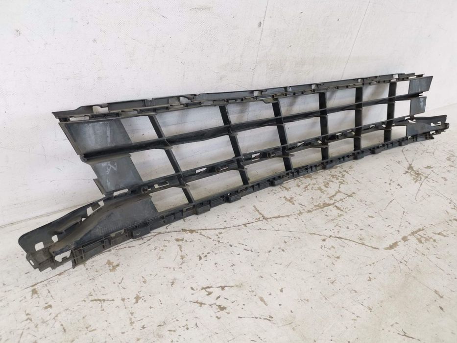 Grila Inferioara Volkswagen VW  Passat B8 [2014 - 2020] Originala Avar