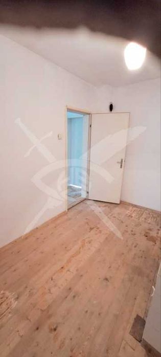 Продава се Къща в с. Веселие, Област Бургас - 60 кв.м за 1100 €/кв.м - Снимка #2