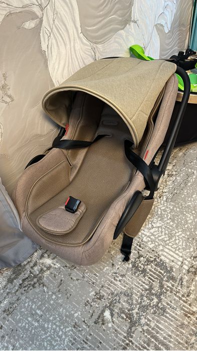 Продам детскую автолюльку