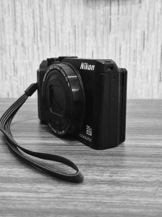 Nikon Coolpix A900