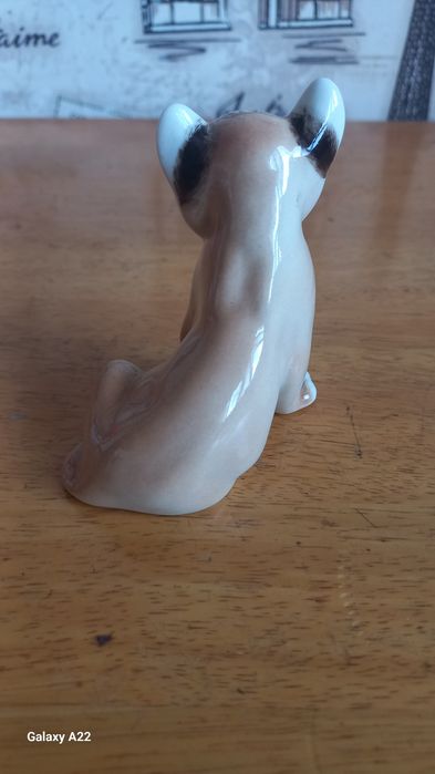 Фарфоровая статуэтка Львёнок.