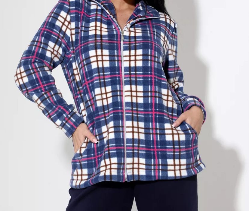 Продам женский костюм