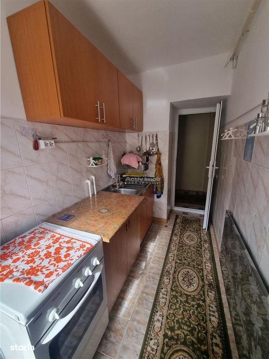 Apartament 2 camere et 2 zona 300  Cuza Voda langa Pompieri