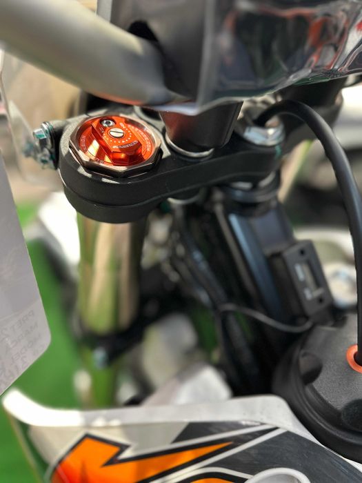 Motocicleta enduro adulti KAYO KT250 (2T,250cc,31cp) la MYMOTO CLUJ