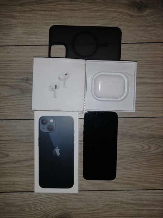 Vând iphone 13, plus casti air pods 2 pro