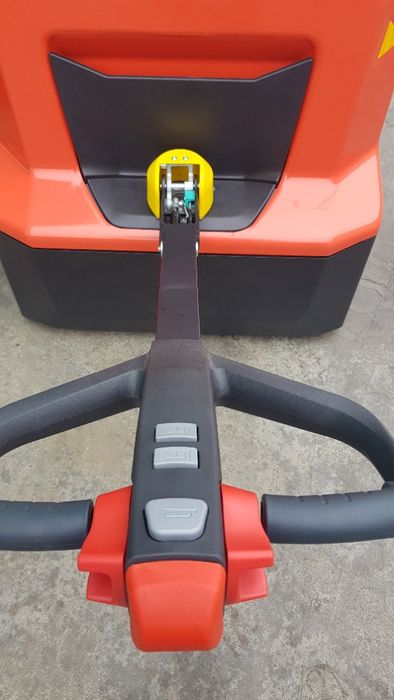 Electrostivuitor/Liza electrica/Transpaleta electrica VALLIFT - NOUA