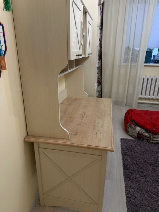 Стол  письменный