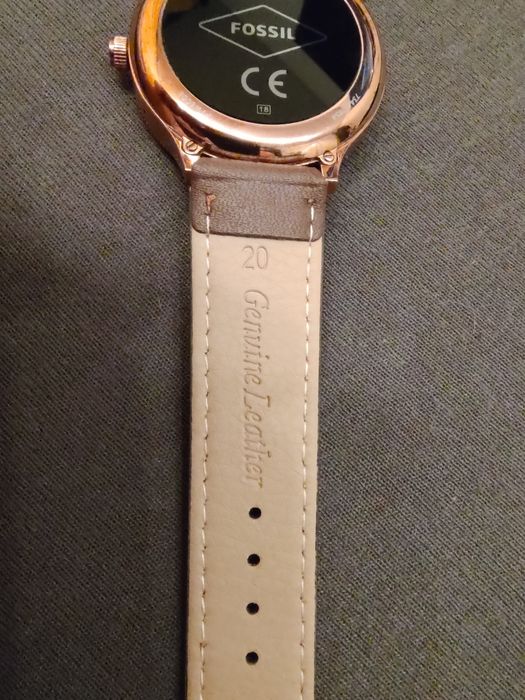 Smartwatch Fossil de damă