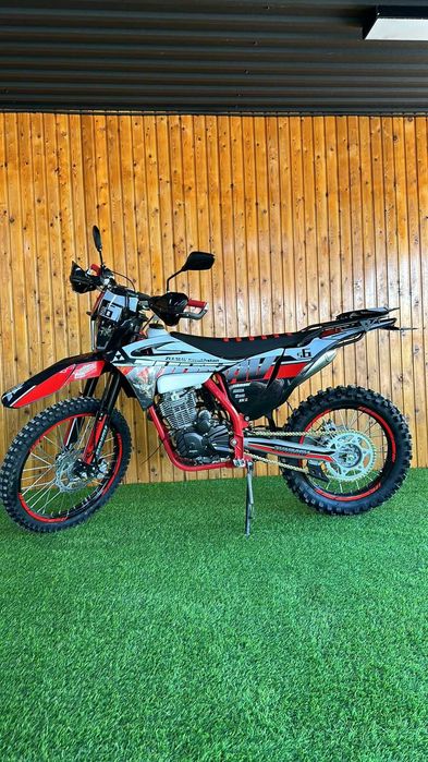 Индуро Пегасси  300 кубов