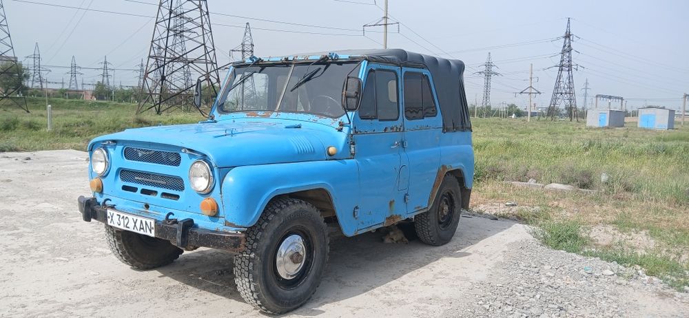 Уаз 1993 год объём 2.4
